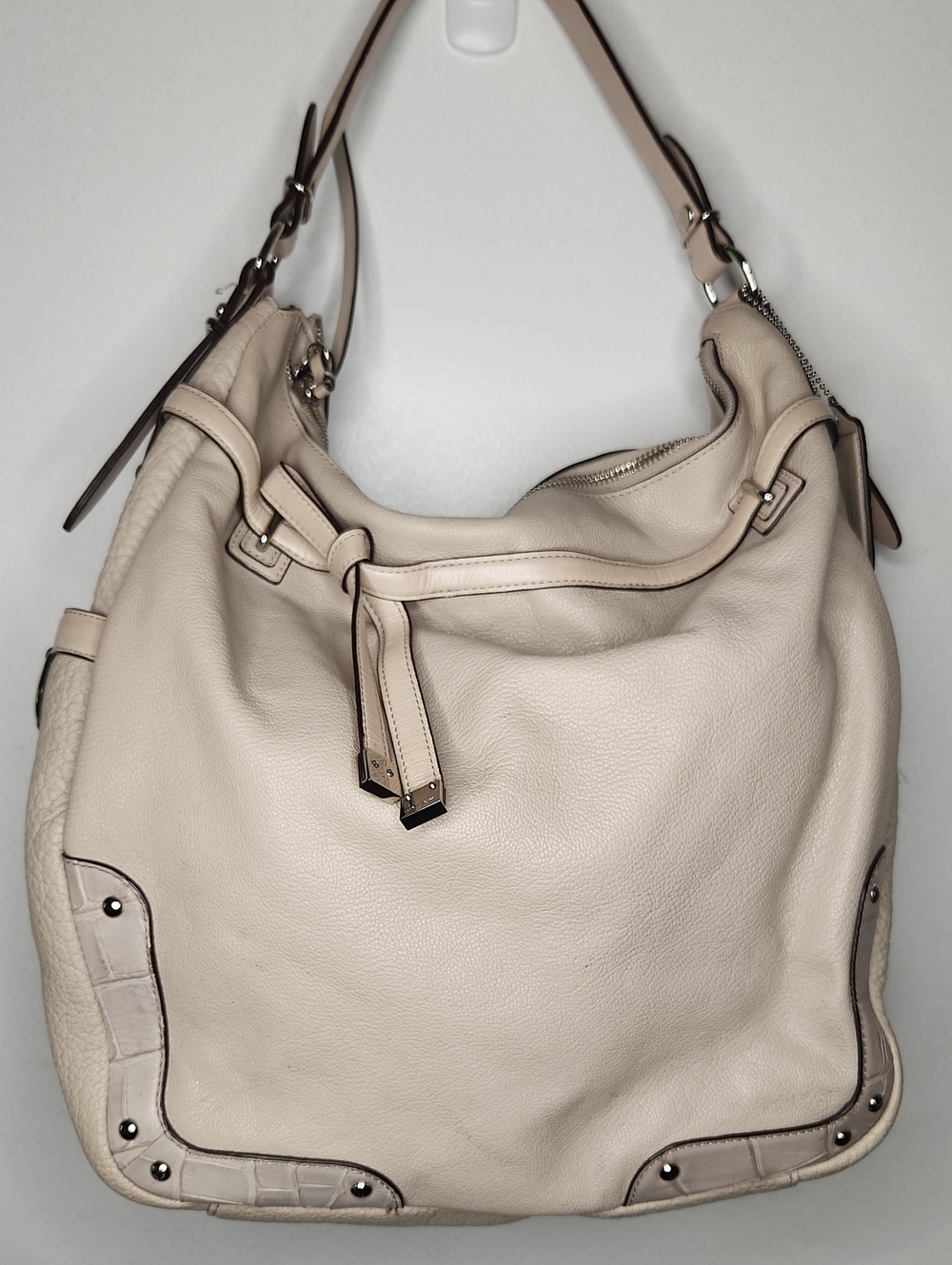 Coach Allie bone leather/silver XL shoulder bag. Preloved item sold as is